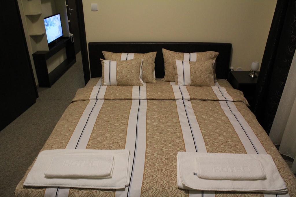 Hotel Feniks Požarevac Cameră foto